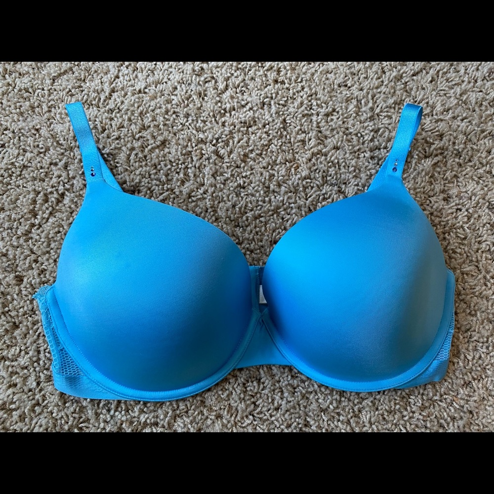 Victoria’s Secret bra 36DD